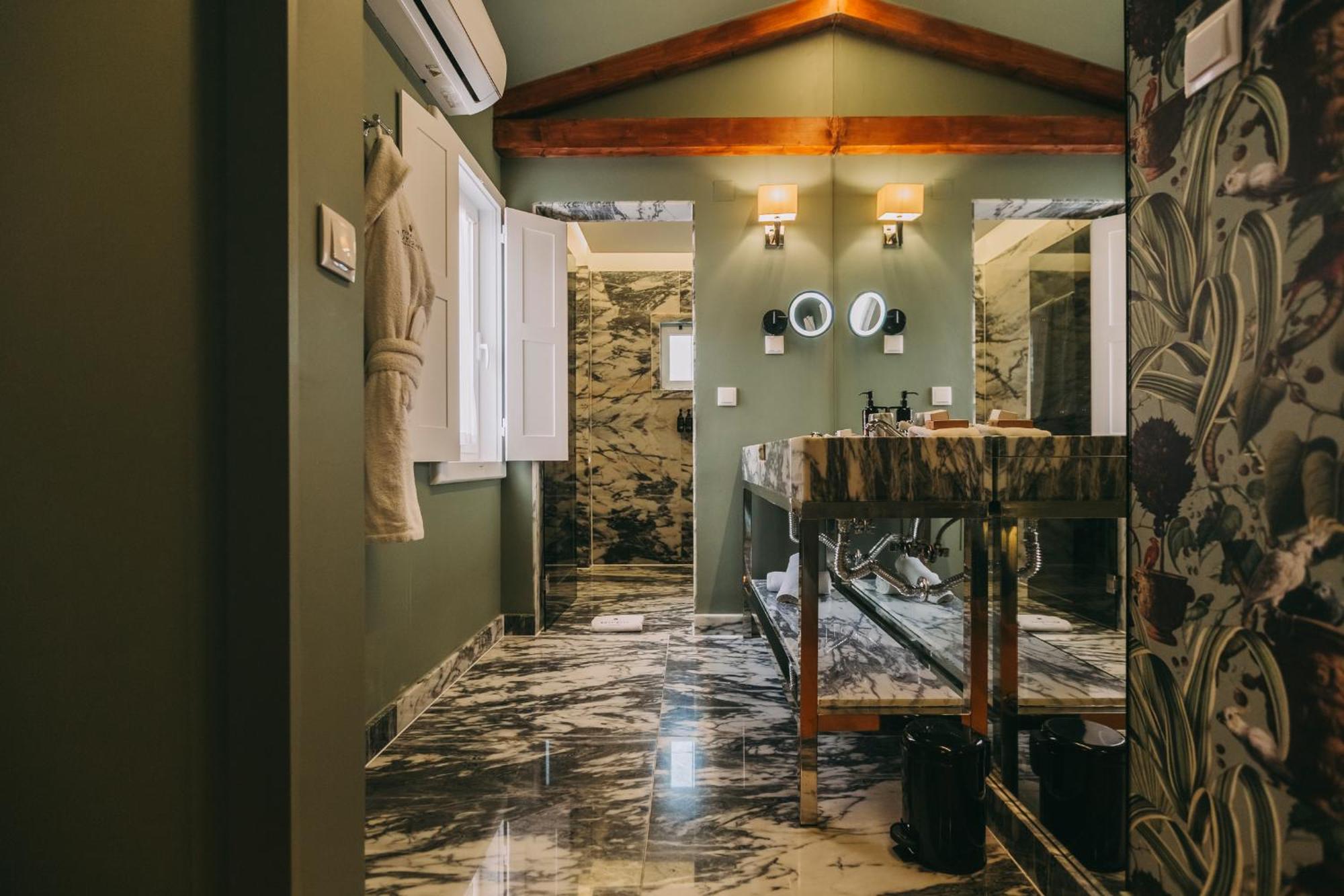 Gasthuis Torel Palace 5*
